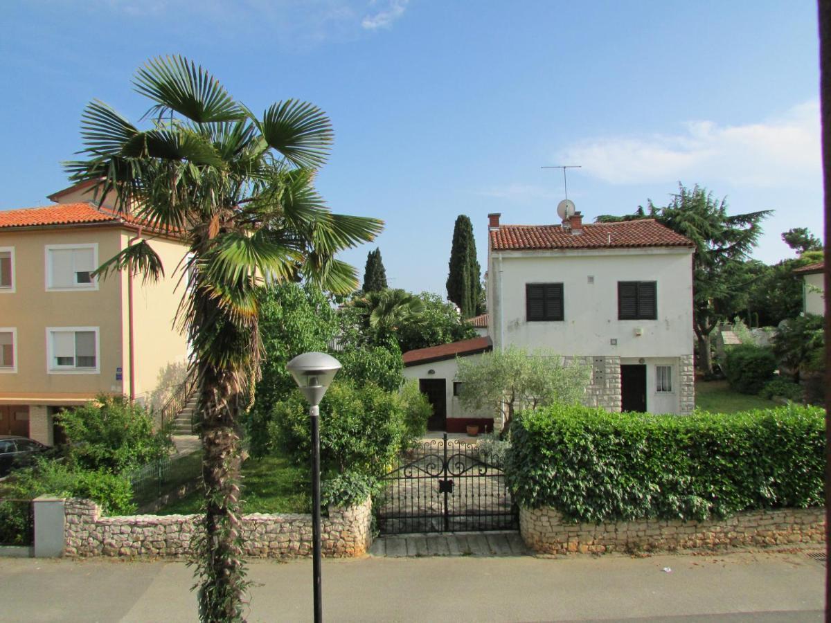 Apartments By The Sea Umag - 2528 Екстериор снимка